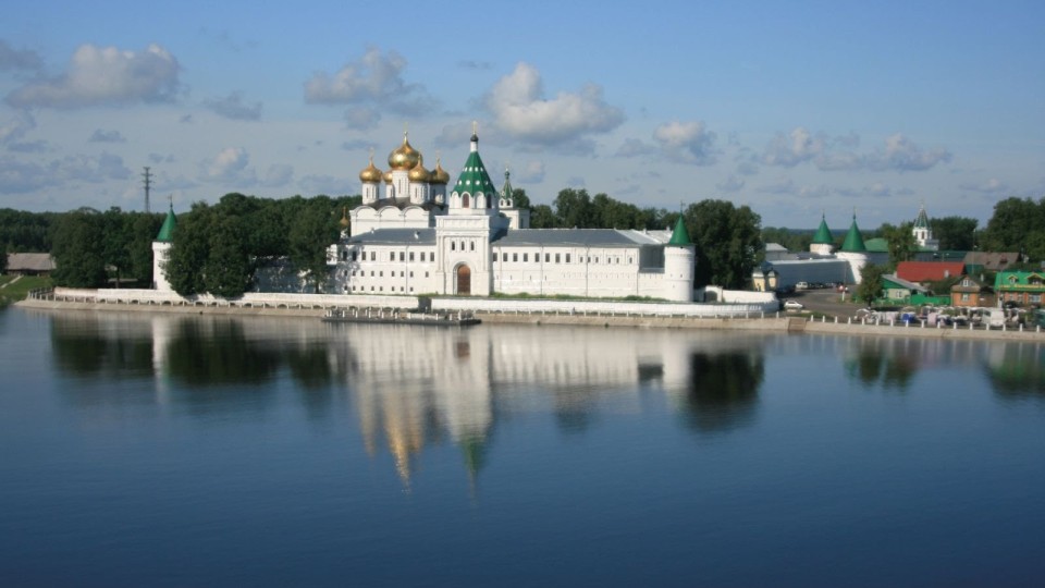 Россия. Кострома, Ипатьевский монастырь. Вокруг света
